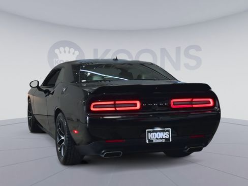 Used 2018 Dodge Challenger R/T Scat Pack RWD image 10