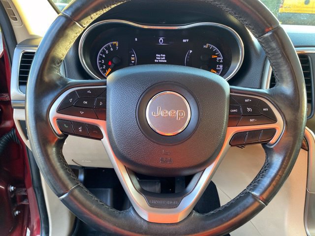 Used 2019 Jeep Grand Cherokee Laredo AWD/4WD image 18