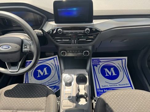 Used 2025 Ford Escape Active AWD/4WD image 12