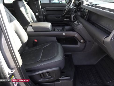Used 2020 Land Rover Defender 110 X image 28