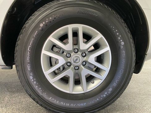 Used 2016 Nissan Frontier SV image 24