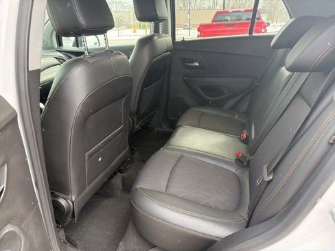 Used 2019 Chevrolet Trax LT w/ Redline Edition image 15