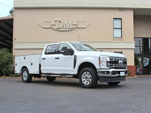 Used 2024 Ford F250 XLT w/ FX4 Off-Road Package AWD/4WD image 5