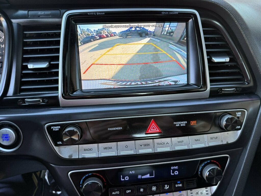 Used 2019 Hyundai Sonata Limited FWD image 14