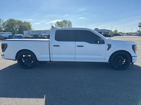Used 2021 Ford F150 Lariat w/ Equipment Group 502A High AWD/4WD image 6