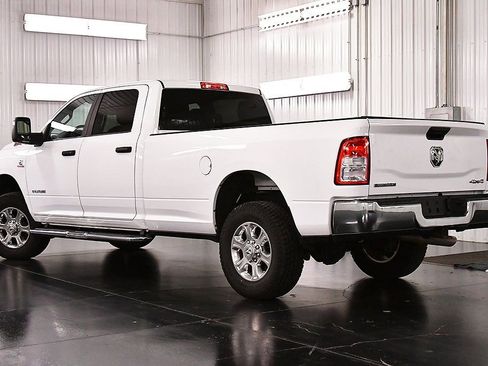 Used 2024 RAM 3500 Big Horn image 6