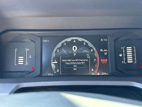 Used 2025 Toyota Tacoma SR5 image 30