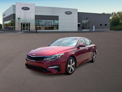 Used 2019 Kia Optima S w/ S Panoramic Sunroof Package