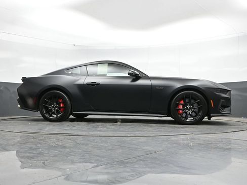 Used 2025 Ford Mustang GT Premium RWD image 43
