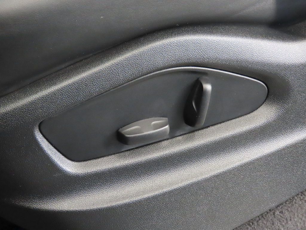 Certified 2025 Porsche Cayenne S AWD/4WD image 40