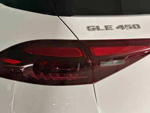 New 2026 Mercedes-Benz GLE 450 4MATIC image 12