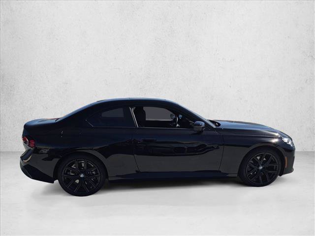 Used 2024 BMW 230i Coupe w/ Convenience Package RWD image 4