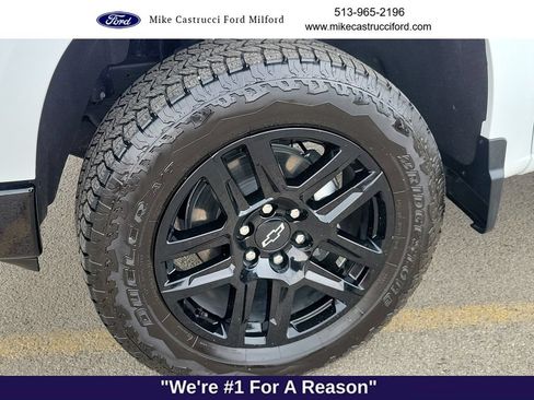 Used 2026 Chevrolet Silverado 1500 LT Trail Boss w/ LT Trail Boss Premium Package AWD/4WD image 9