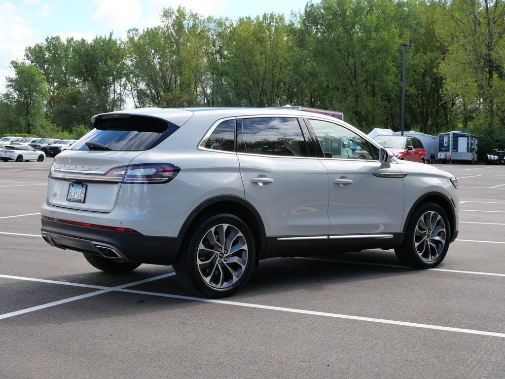 Used 2021 Lincoln Nautilus Reserve AWD/4WD image 5