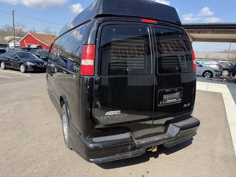 Used 2014 GMC Savana 2500 Extended image 8