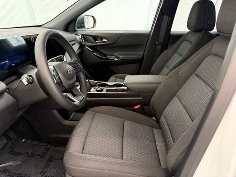 New 2026 Chevrolet Equinox LT w/ Midnight Edition AWD/4WD image 11