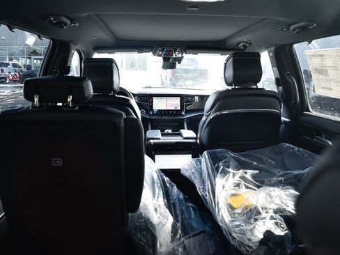 New 2026 Jeep Grand Wagoneer Summit image 42