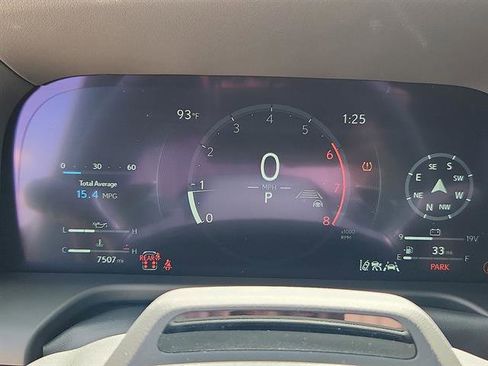 Used 2024 Lexus GX 550 Luxury image 17