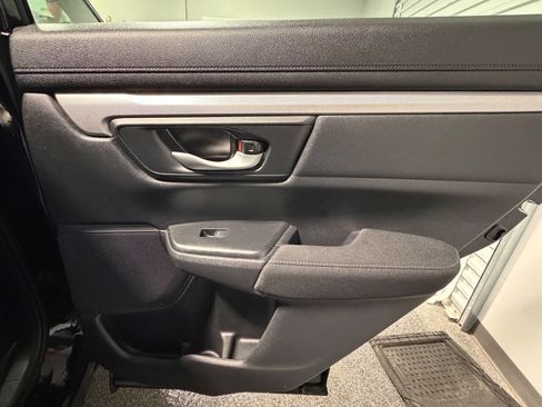 Used 2019 Honda CR-V LX image 18