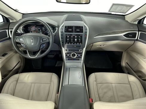Used 2017 Lincoln MKZ Reserve FWD image 21
