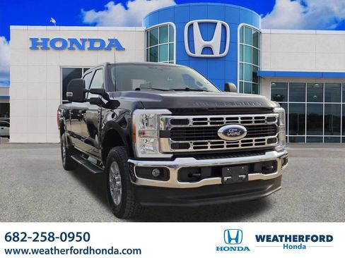Used 2024 Ford F250 XLT w/ FX4 Off-Road Package AWD/4WD image 1