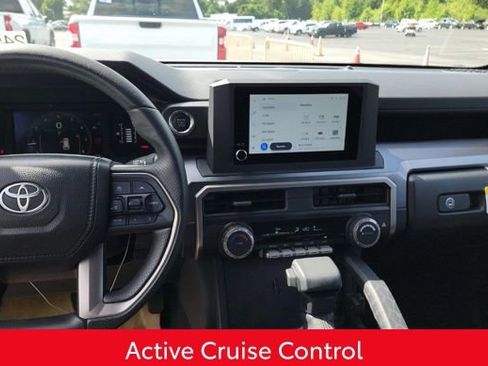Used 2025 Toyota 4Runner SR5 RWD image 13