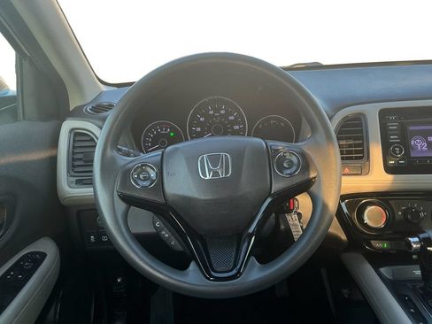 Used 2020 Honda HR-V LX image 18
