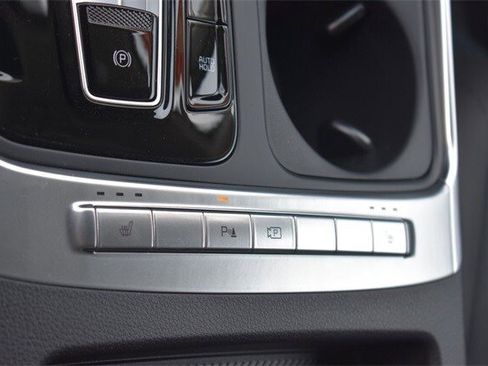 New 2026 Kia Carnival EX image 26