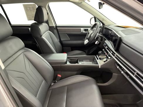 Used 2026 Hyundai Santa Fe SEL AWD/4WD image 14