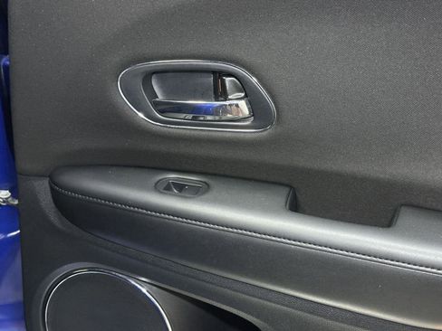 Used 2018 Honda HR-V EX image 34