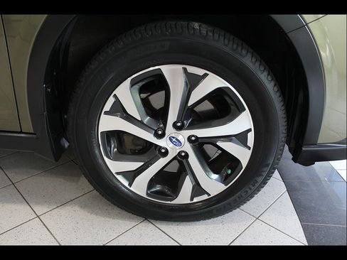 Used 2021 Subaru Outback Limited XT w/ Popular Package #2 AWD/4WD image 10