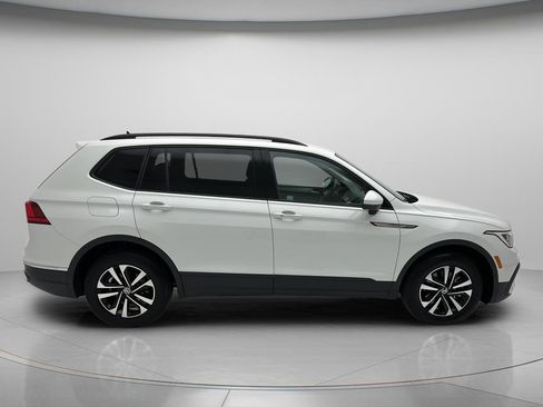 Used 2024 Volkswagen Tiguan S FWD image 4