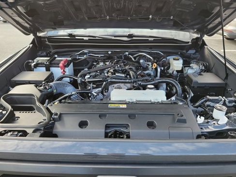 Used 2024 Toyota Tacoma SR5 w/ SR5 Upgrade Package image 37