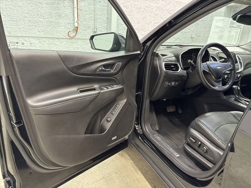 Certified 2019 Chevrolet Equinox Premier image 12
