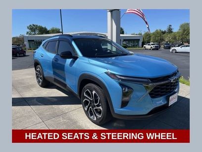 Used 2025 Chevrolet Trax RS w/ Sunroof Package
