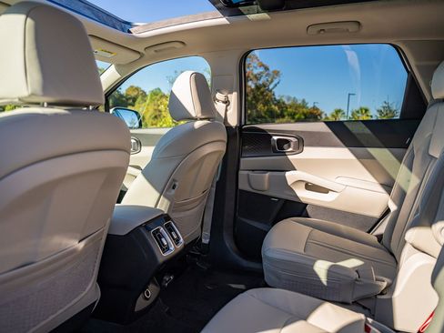 New 2026 Kia Sorento EX w/ EX Premium Package image 13