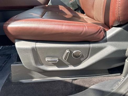 Used 2022 Ford Expedition Max Limited image 22