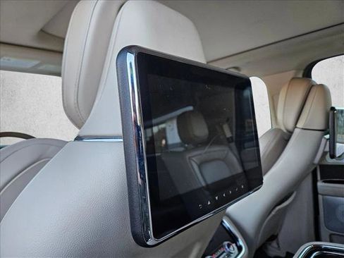 Used 2019 Lincoln Navigator L Reserve w/ Cargo Package image 19