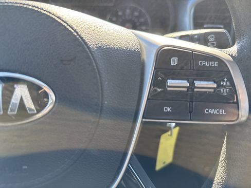 Used 2020 Kia Sorento AWD V6 image 20