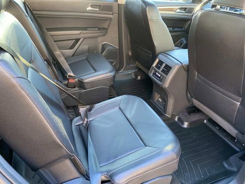 Used 2021 Volkswagen Atlas SE w/ Panoramic Sunroof Package image 22