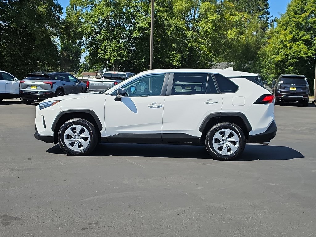 Certified 2025 Toyota RAV4 LE AWD/4WD image 6