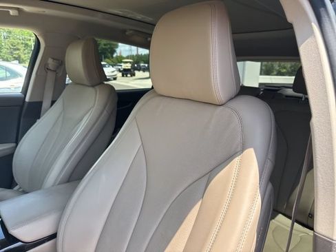 Used 2023 Lincoln Nautilus Reserve FWD image 6