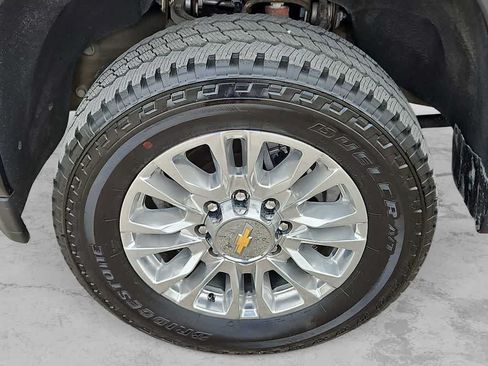 Used 2023 Chevrolet Silverado 2500 High Country w/ Safety Package II AWD/4WD image 12