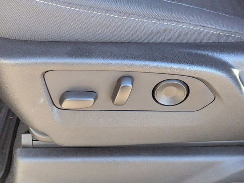 Used 2022 GMC Sierra 1500 Elevation image 24