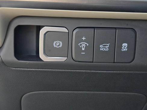 Used 2024 Hyundai Santa Fe SEL FWD image 21