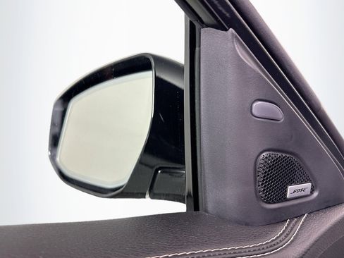 Used 2018 Nissan Maxima Platinum image 16