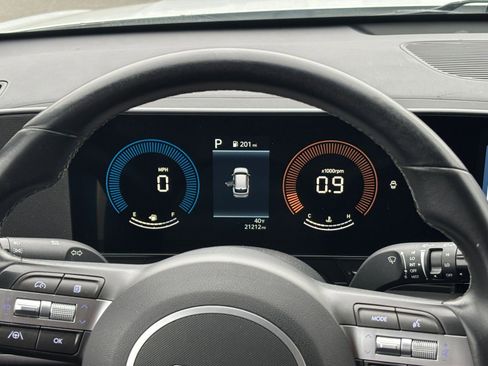 Used 2025 Hyundai Kona SEL image 34