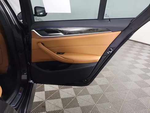 Used 2023 BMW 530i xDrive w/ M Sport Package image 26