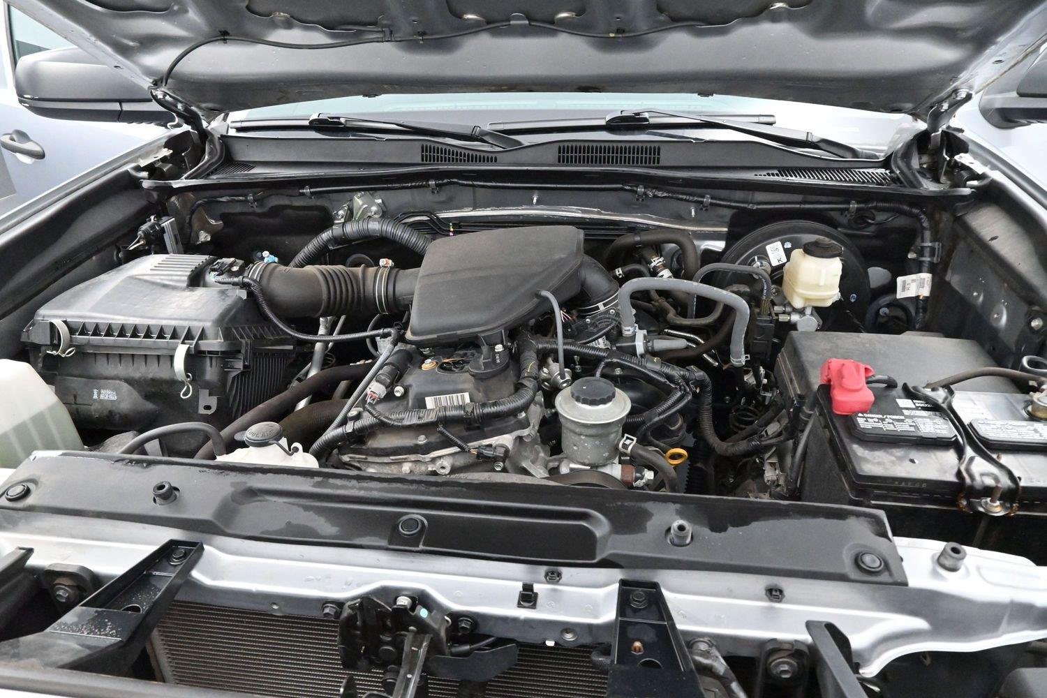 Used 2021 Toyota Tacoma SR w/ SX Package RWD image 31