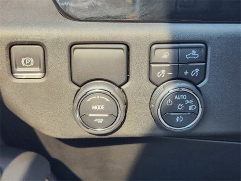 Used 2022 Chevrolet Silverado 1500 LTZ w/ LTZ Convenience Package II image 23